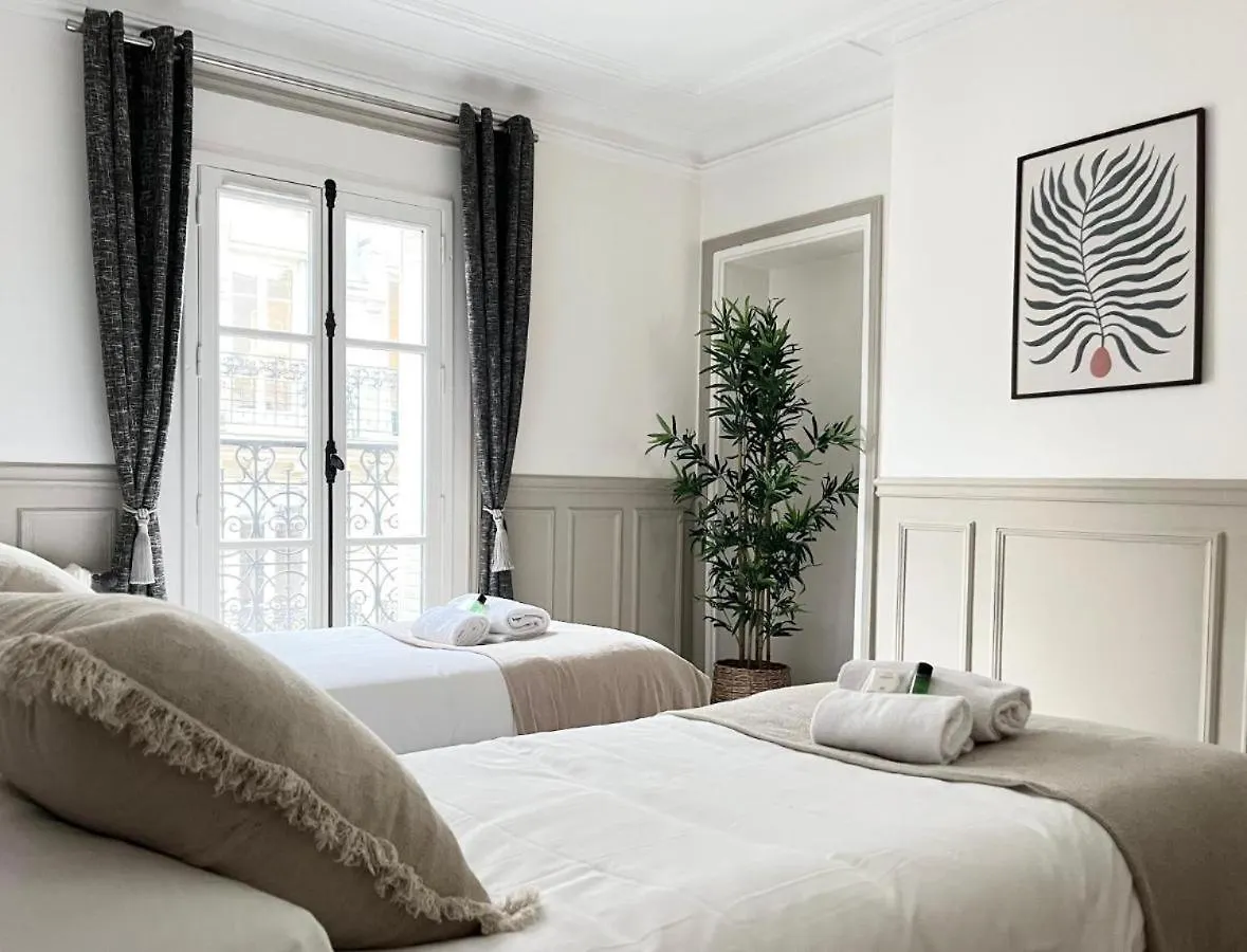 Appartement Pergo à Paris France