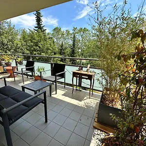  Appartement Un Meublé Et équipé - Clinique De La Sauvegarde - Location Courte Durée France